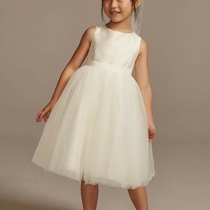 Flower girl dress with tulle and ribbon waist